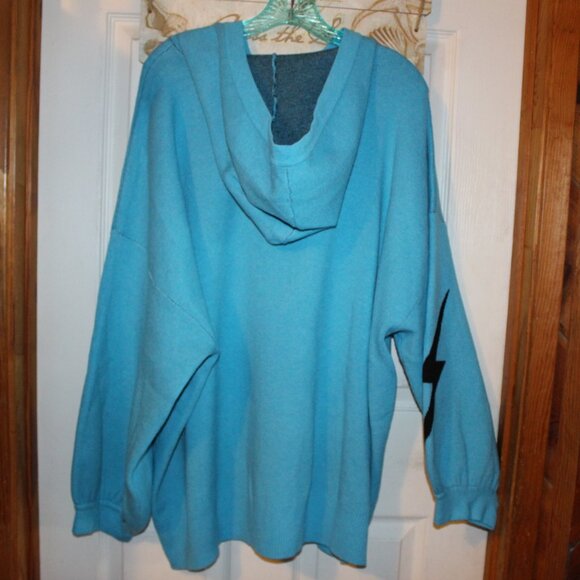 NWT Torrid LOVESICK skull hoodie sweater 5X (28W) FUN !! - Picture 9 of 9